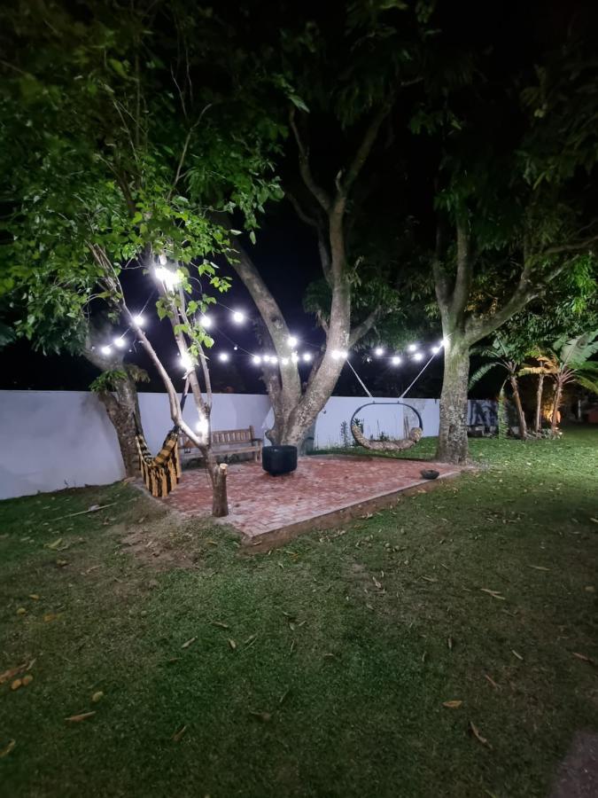 Casa Dom Quixote, Pequena Chacara No Centro Da Cidade Villa Atibaia Buitenkant foto