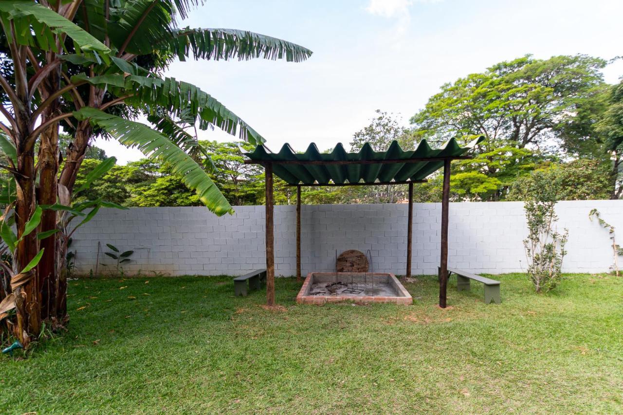 Casa Dom Quixote, Pequena Chacara No Centro Da Cidade Villa Atibaia Buitenkant foto